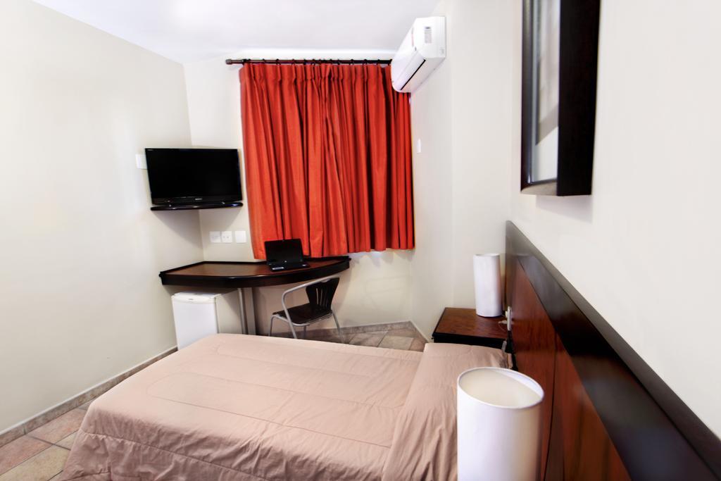 Hotel Dom Henrique Timoteo Ngoại thất bức ảnh