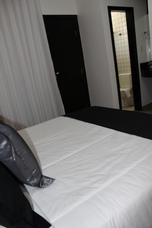 Hotel Dom Henrique Timoteo Ngoại thất bức ảnh